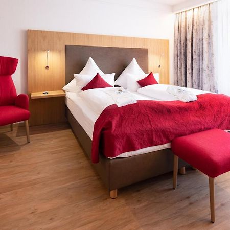Appartment Hotel Victoria บาดฟึสซิง ภายนอก รูปภาพ