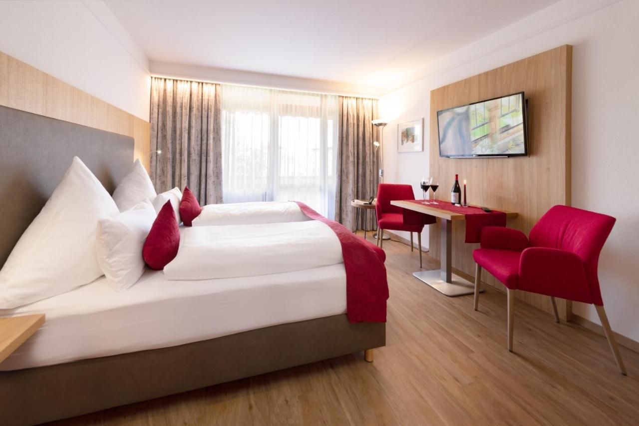 Appartment Hotel Victoria บาดฟึสซิง ภายนอก รูปภาพ